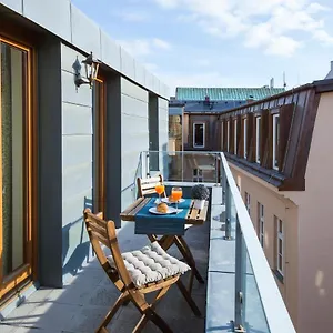  Apartament Modern Charvatova
