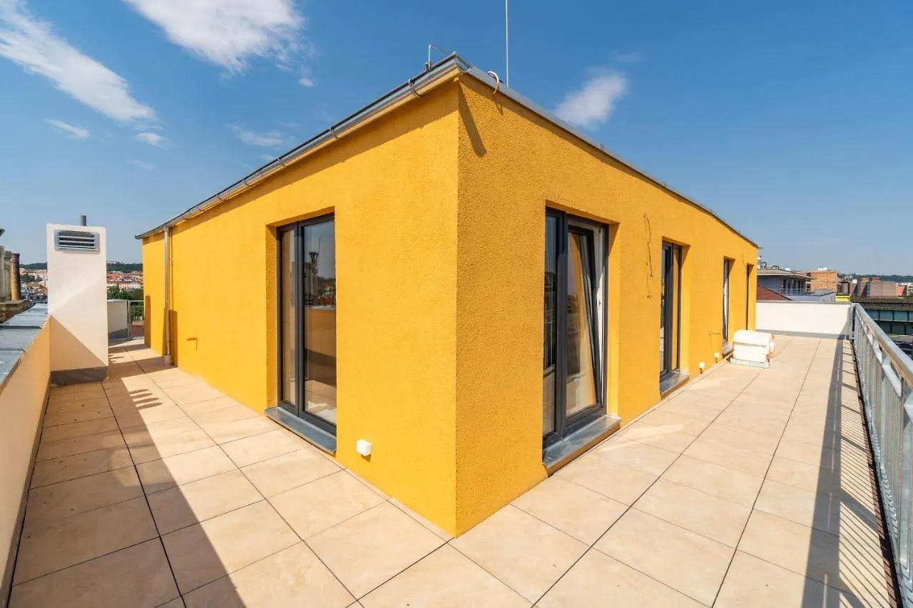 Penthouse # 81 With Panoramic City View In Elite Rezidence With Free Parking Praga Apartament