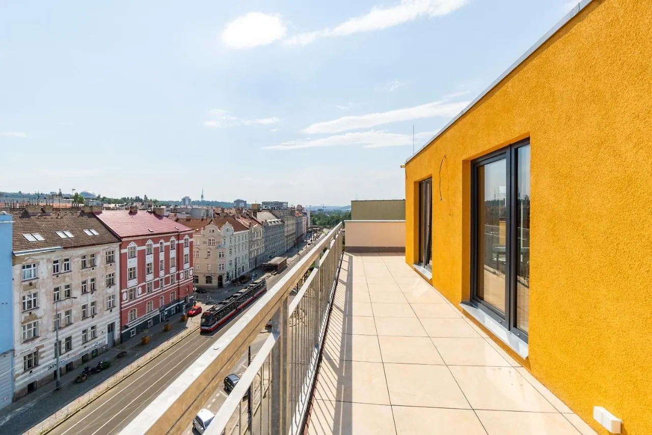 Penthouse # 81 With Panoramic City View In Elite Rezidence With Free Parking Praga 0*,  Czechy