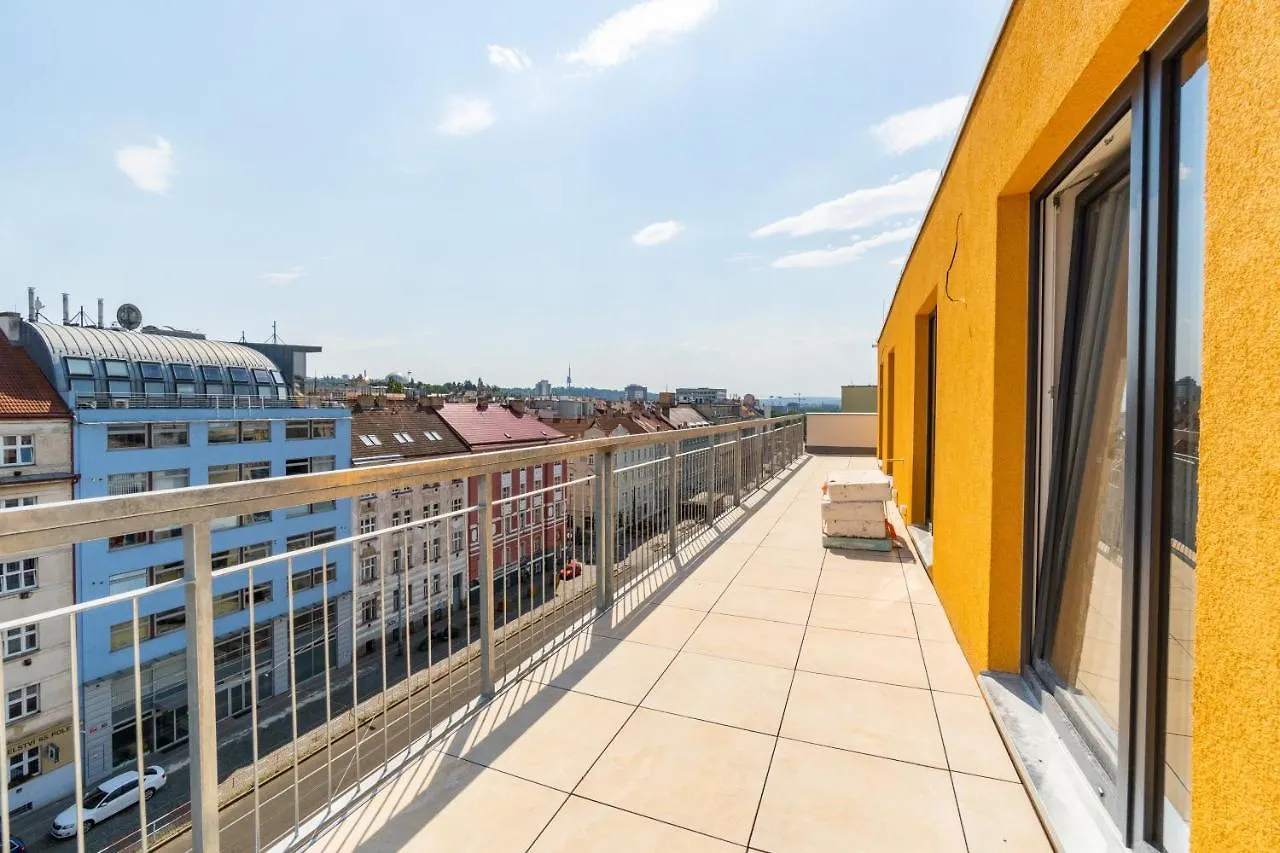 Penthouse # 81 With Panoramic City View In Elite Rezidence With Free Parking Praga 0*,